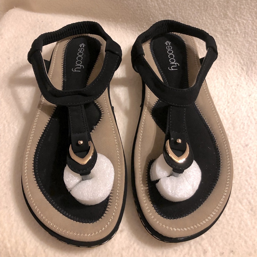 Size 8 Brand New Black Suede Sandals